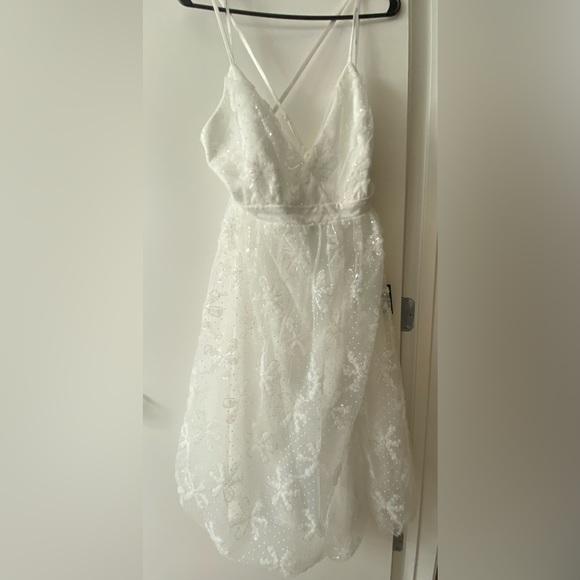 Brand new with tags angelic Moment White Swiss Dot Sequin Tulle Midi - Picture 1 of 4